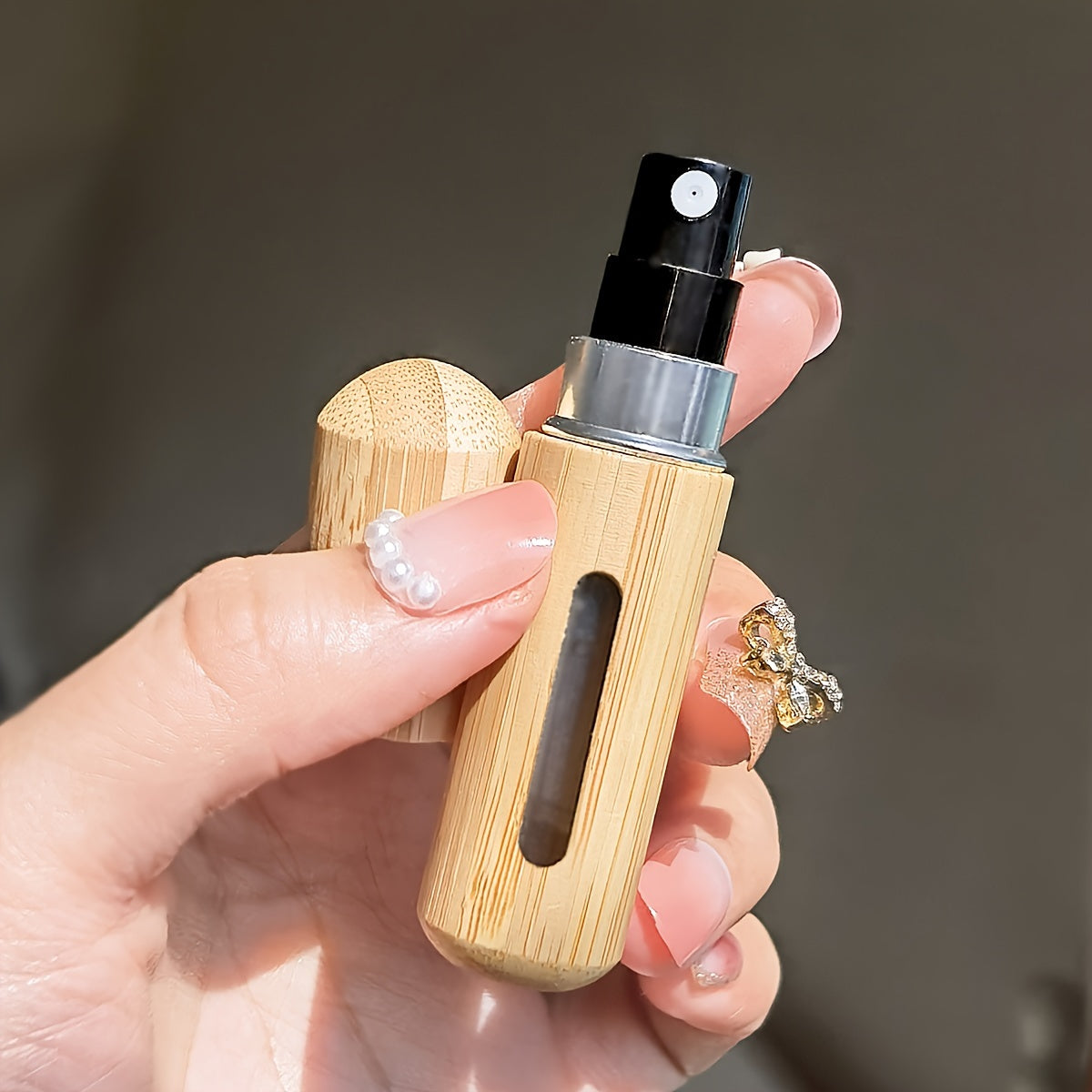 Set of Bamboo Shell Perfume Atomizers Refillable Spray Bottles 5ml 8ml Portable Travel
