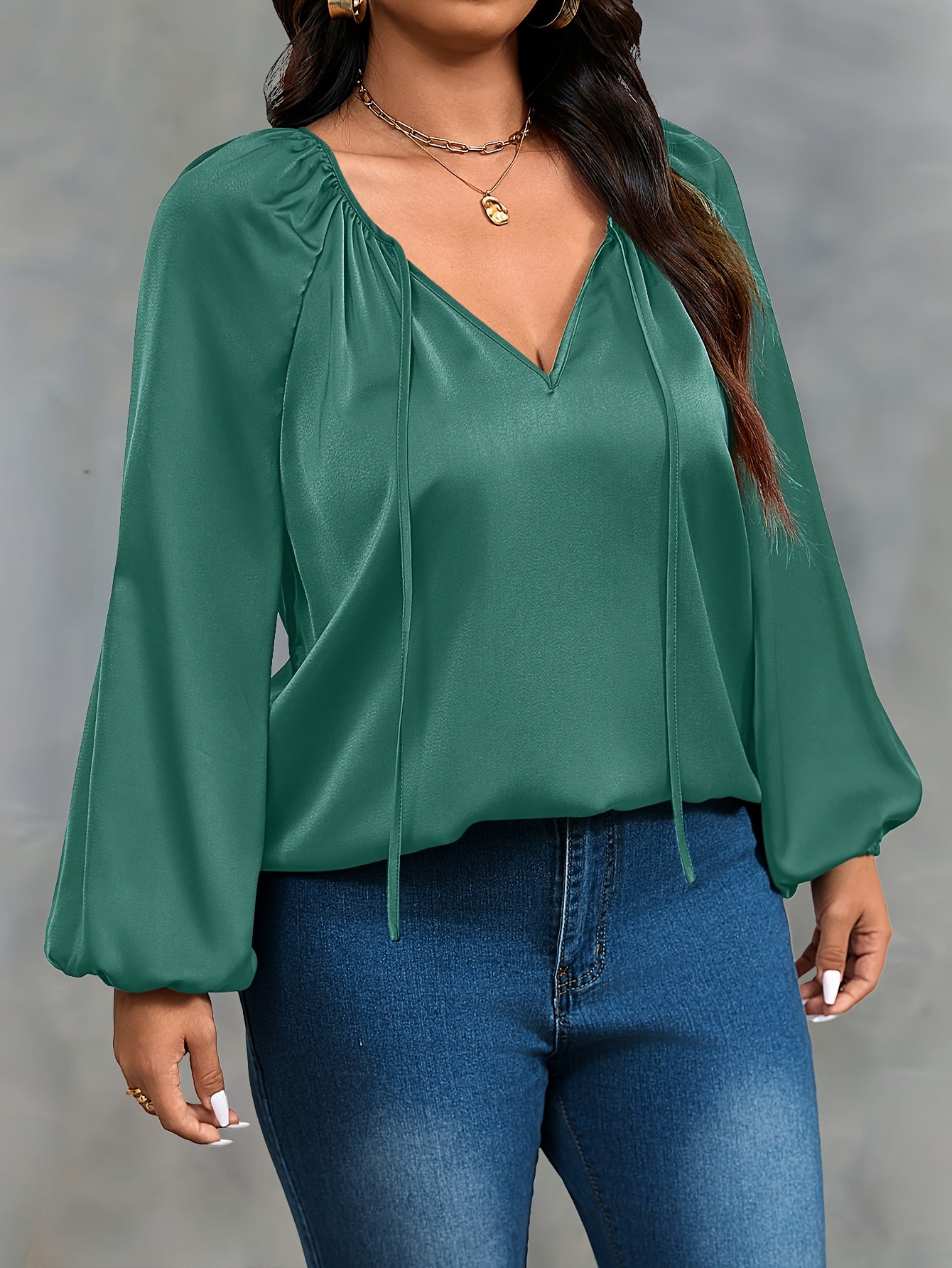 Plus Size Women's Green V-Neck Blouse with Ruffle Detail for Casual Wear