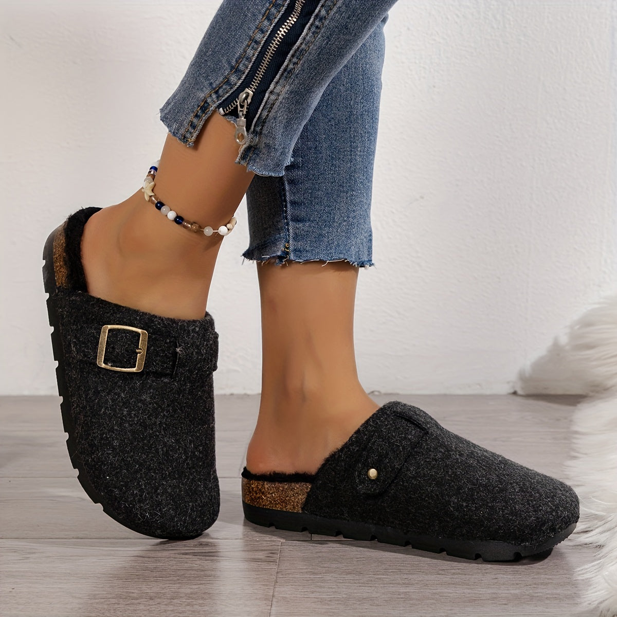 Women's Fleece-Lined Warm Slippers Slip-On Cozy Thick Sole