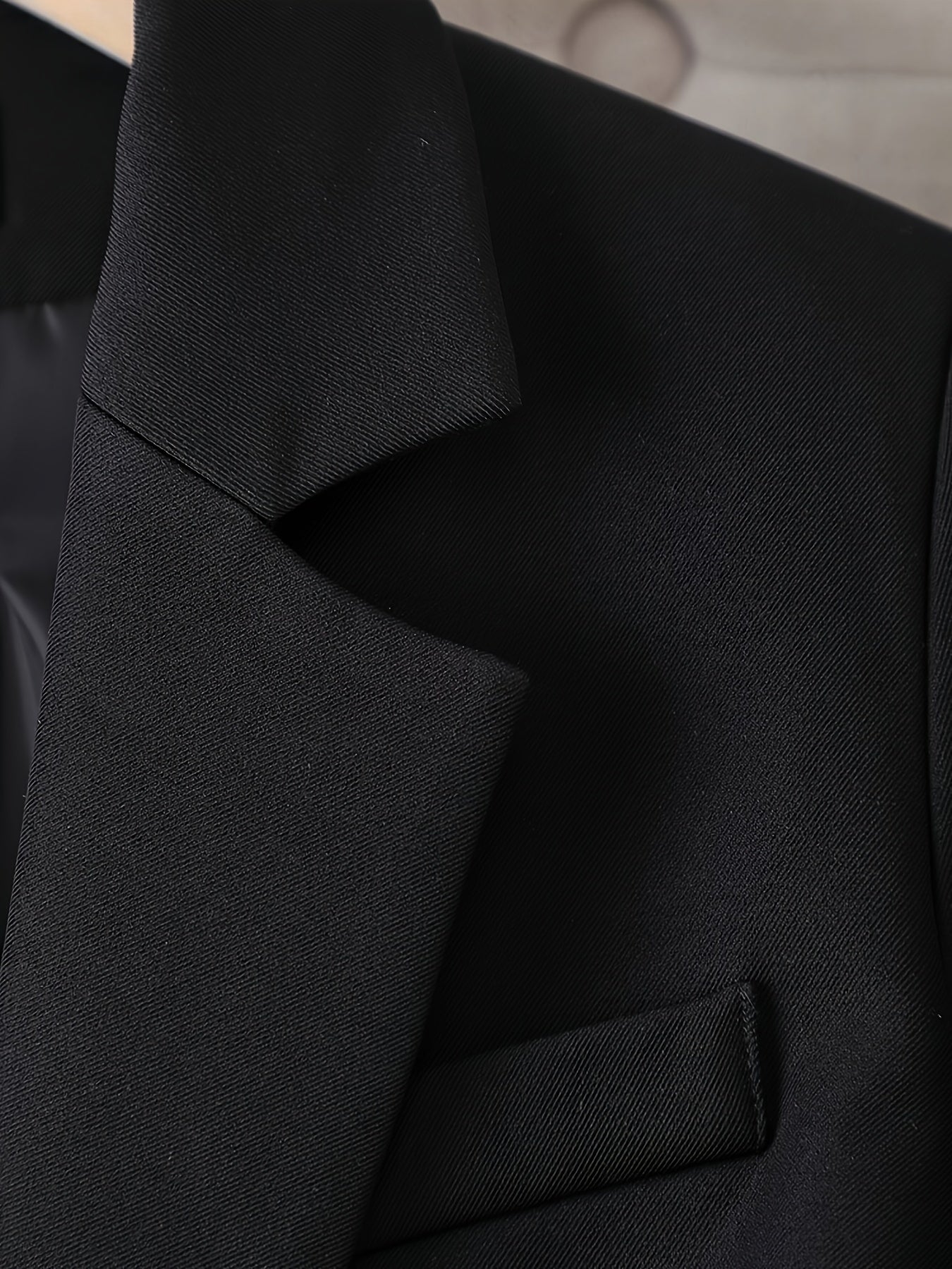 Women's Elegant Double-Breasted Blazer with Long Sleeves and Solid Color