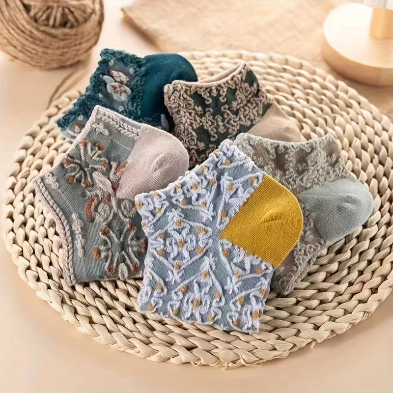 Vintage Women's 3D Textured Floral Ankle Socks 5 Pairs Breathable Cotton Blend
