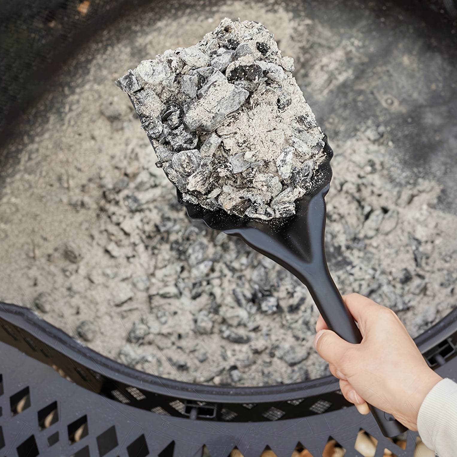 Fireplace Ash Scoop 38.86 cm Long Gardening Shovel Black