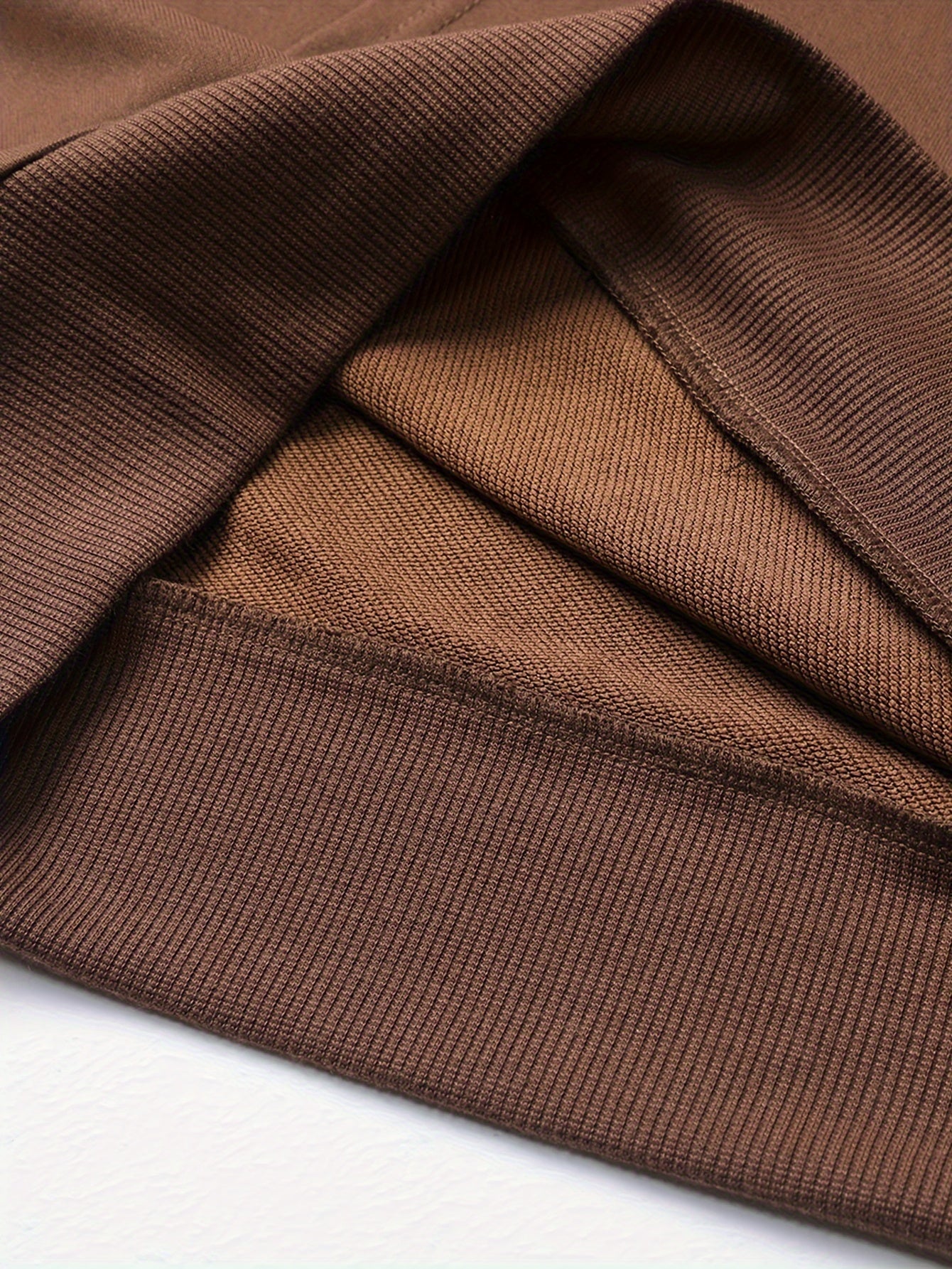 Men's Long Sleeve Hooded Sweatshirt and Threaded Sweatpants Set for Spring and Autumn