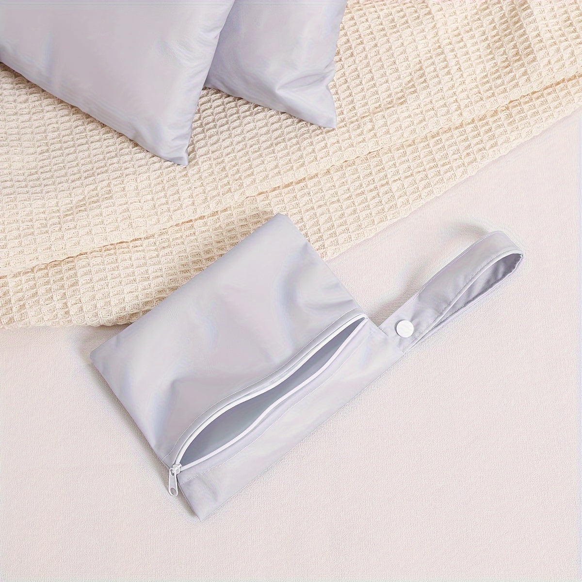 Set of 3 Waterproof Reusable Diaper Bags with Smooth Zipper Pockets in Assorted Sizes