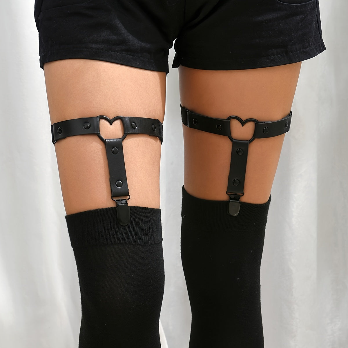 Black Gothic Thigh Garter with Anti-Slip Clips and Adjustable Heart Detail for Ladies