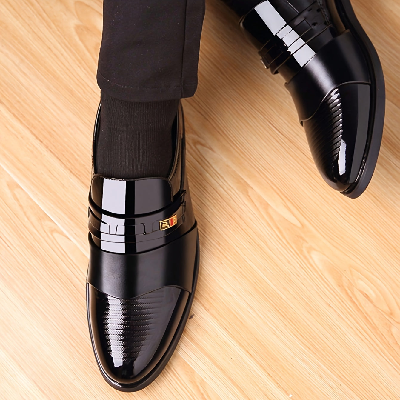 Мужские коричневые туфли-лоферы с черной подошвой, круглым носком, низким верхом, повседневные деловые