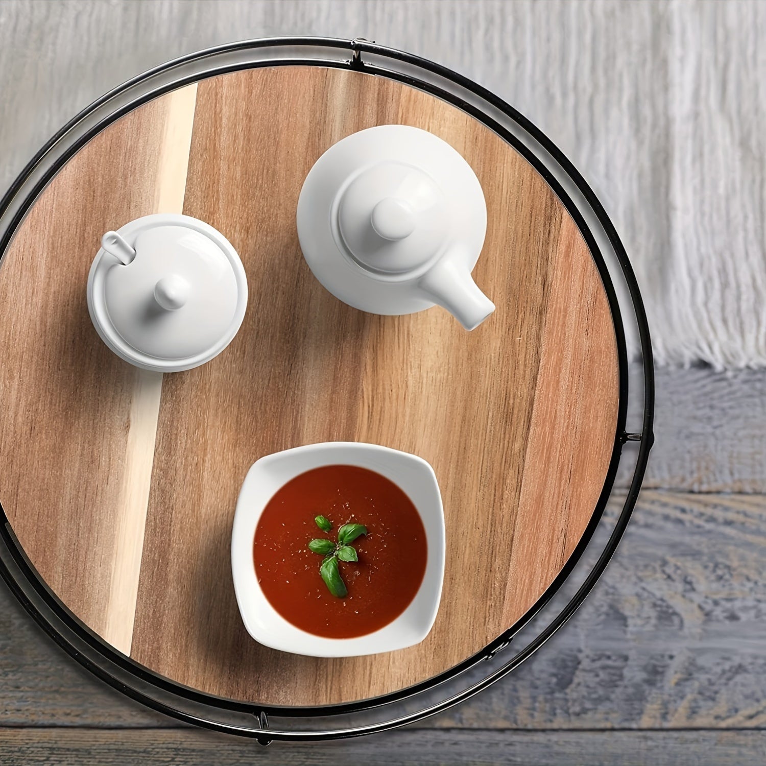 Aylanuvchi ziravorlar qattiq joylashtiruvchi akasiya yog'ochi metall oshxona saqlash javoni