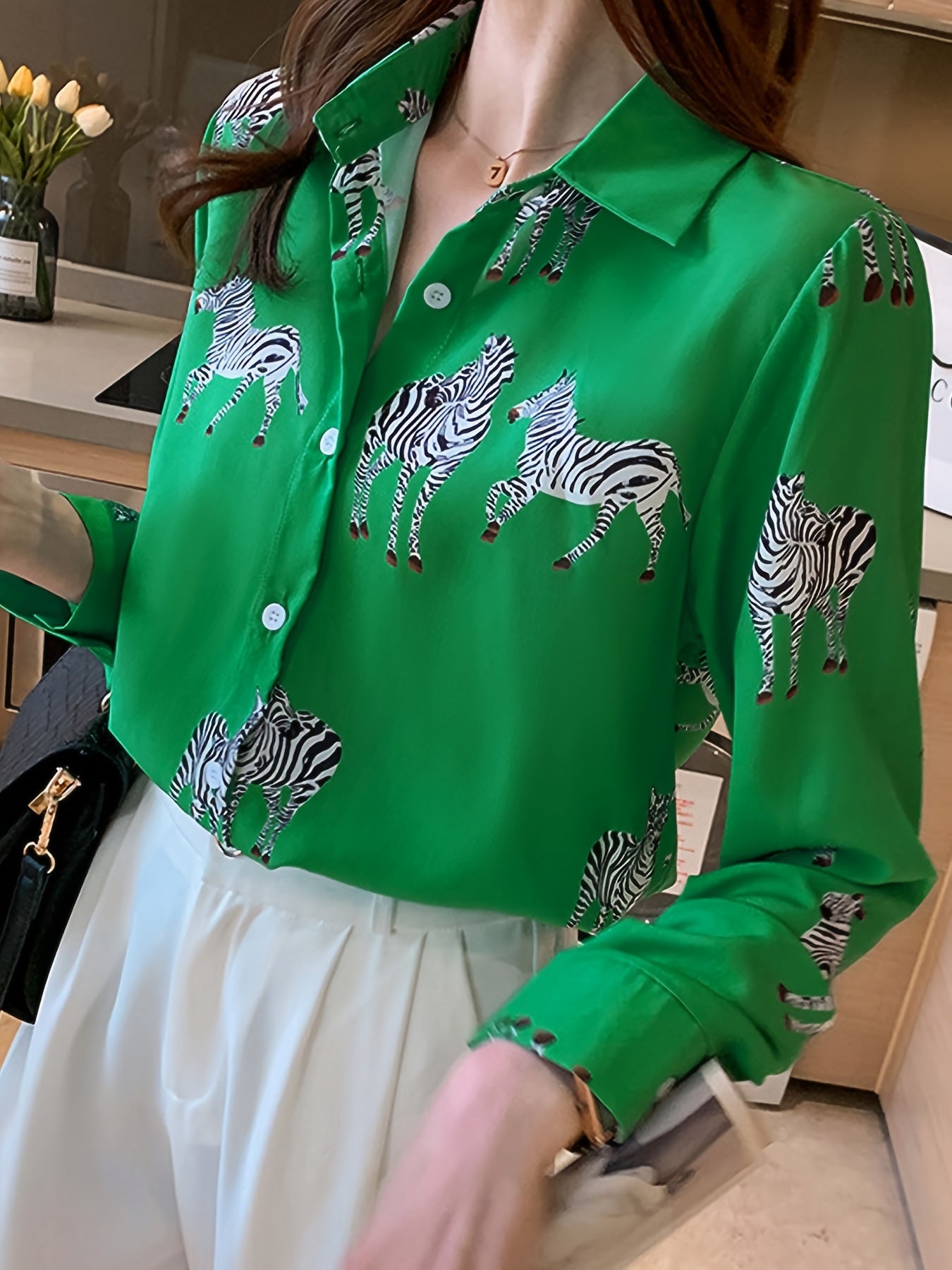 Blusa de poliéster de manga larga con estampado de animal y talla plus para mujer