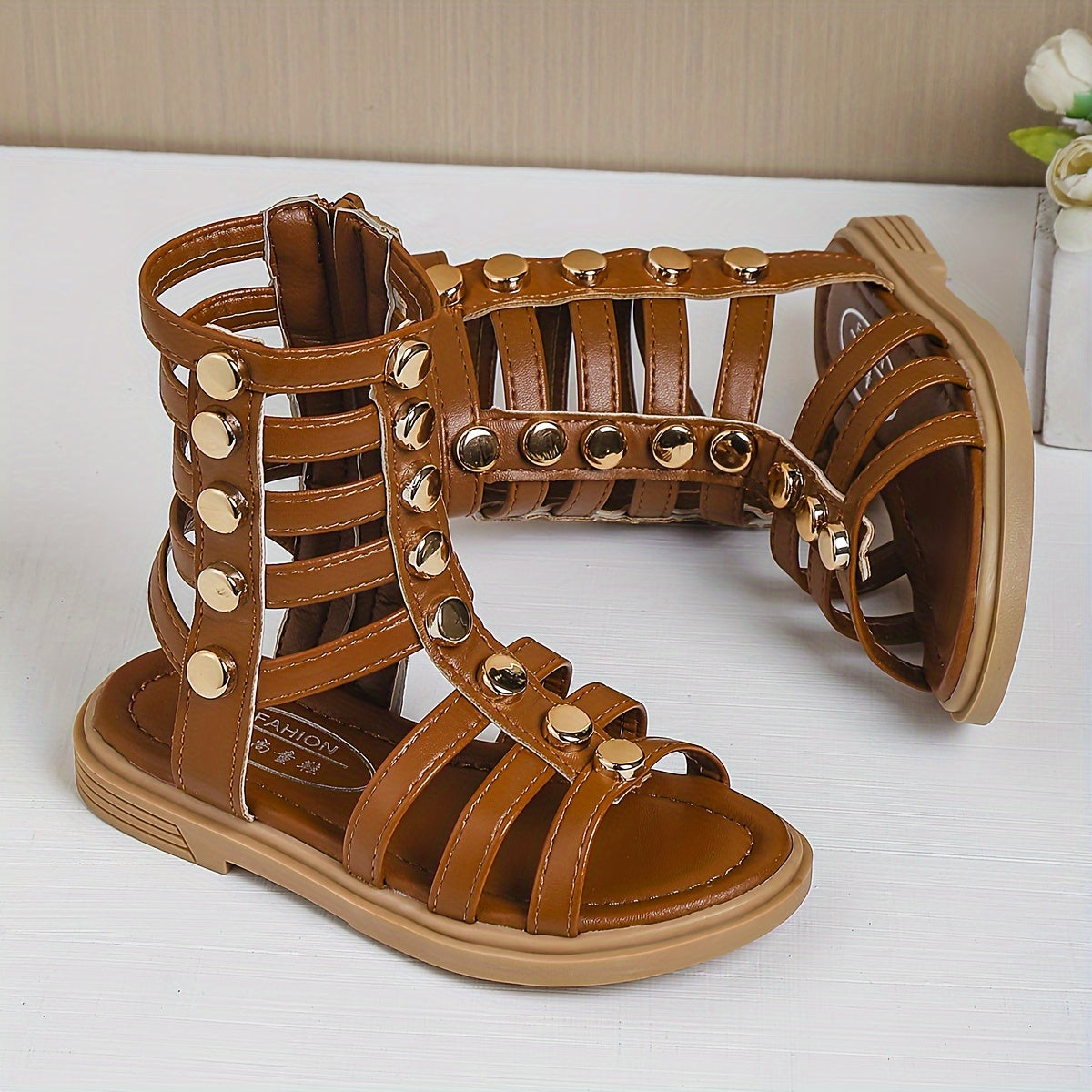 Girls Sandals with Geometric Pattern Faux Leather and Rubber Sole