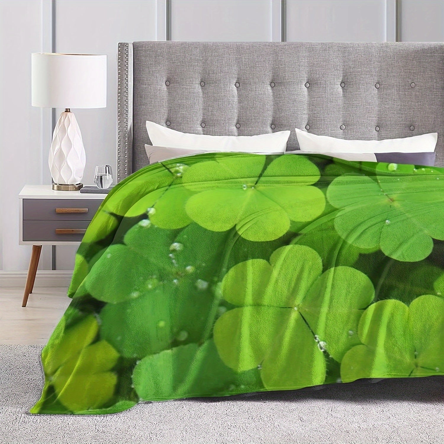 Green Four-Leaf Clover Lucky Shamrock Flannel Throw Blanket All-Season Cozy Quilted