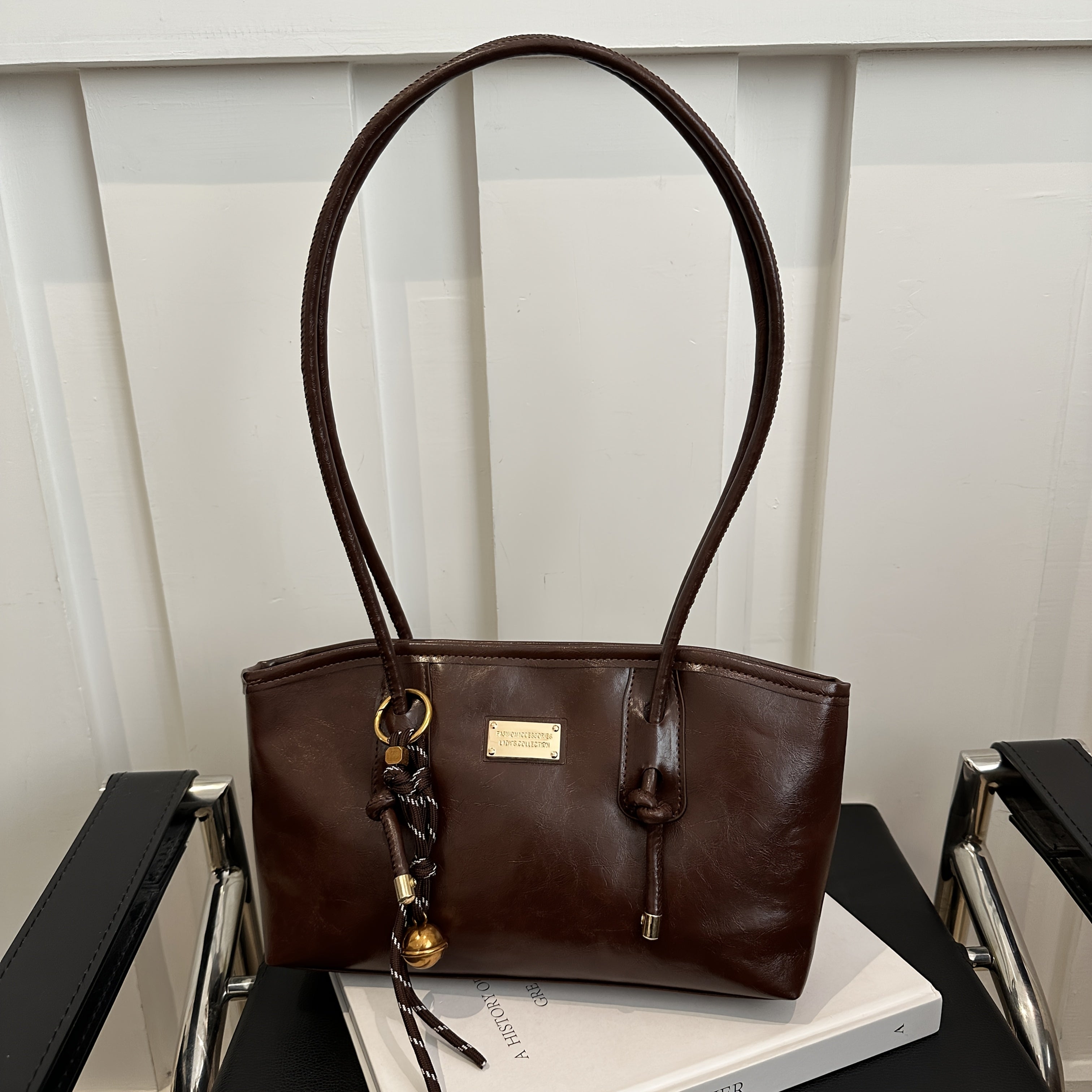 Women's PU Shoulder Bag Vintage Casual Zipper Closure for Travel Shopping and Parties