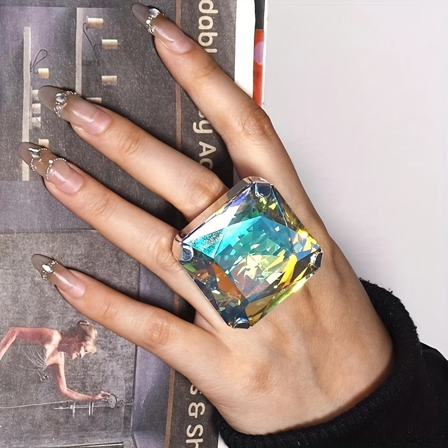 Elegant Glass Ring for Women and Men, Royal Style, Clear Transparent