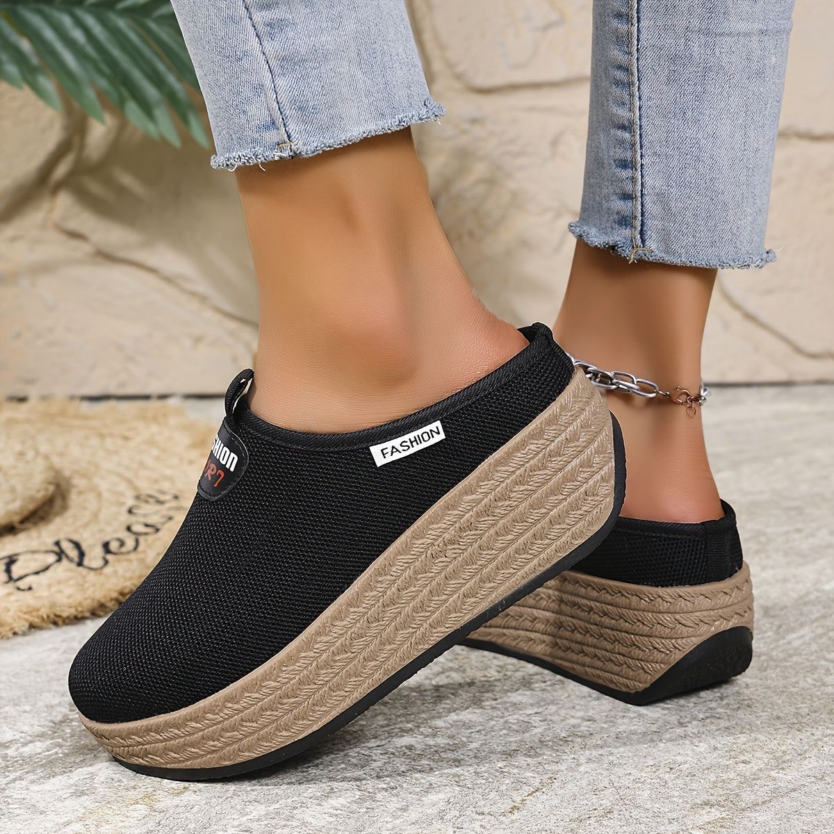 Zapatillas casuales para mujer con suela gruesa y sin cordones, parte superior de tela negra, suela de TPR