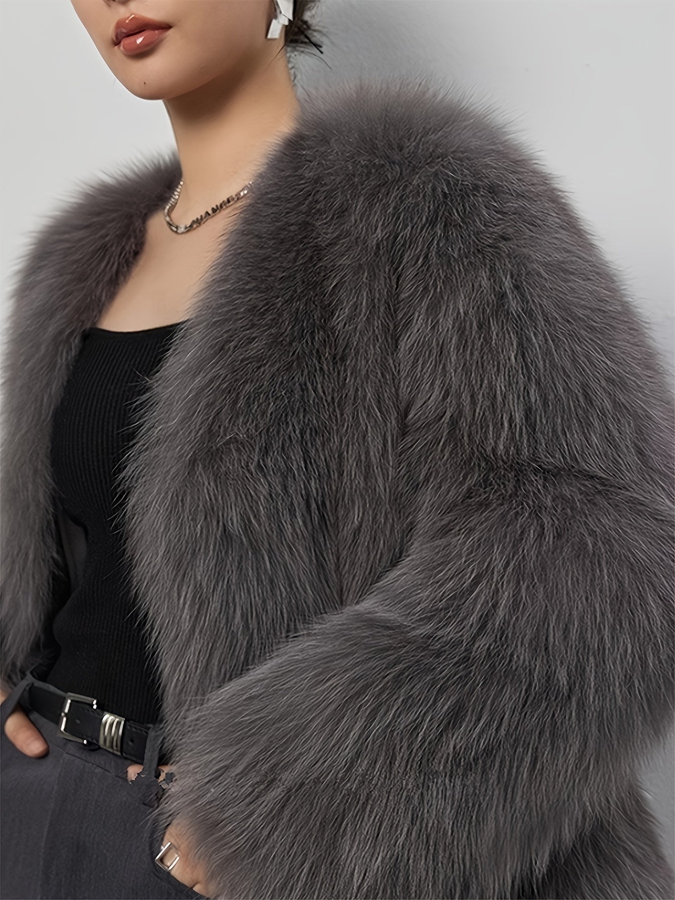 Women's Light Gray Faux Fur Coat with Long Sleeves for Fall and Winter