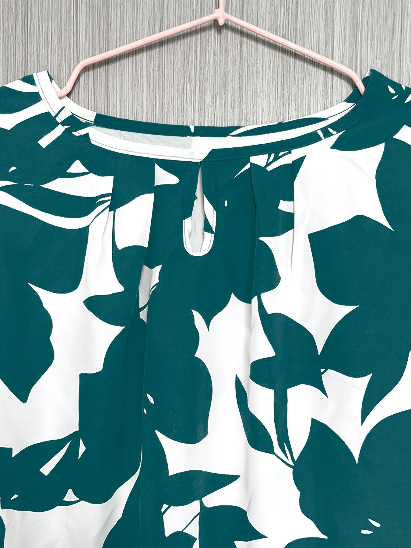 Camisa de manga corta con estampado floral casual para mujer, de poliéster, cuello redondo, ajuste suelto, top de verano