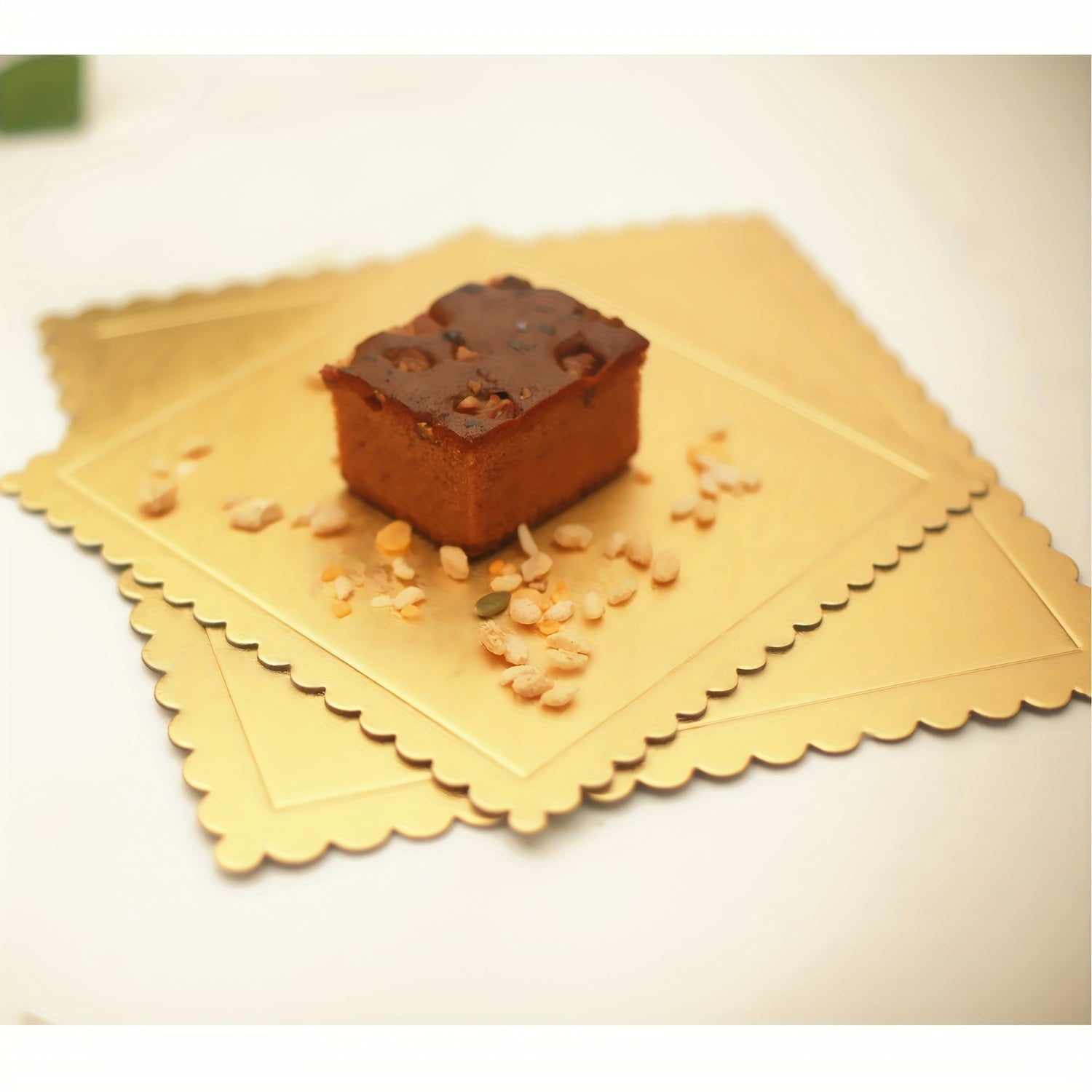 Set of 10 Gold Scallop Edge Cake Boards Aluminum Base Stand for Weddings and Birthdays