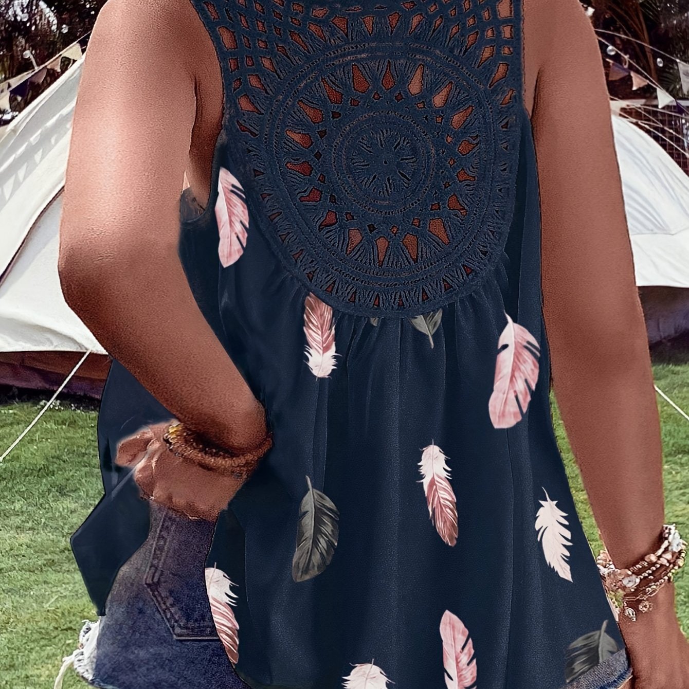 Топ без рукавов с V-образным вырезом, темно-синий с цветочным принтом большого размера, с кружевными вырезами для повседневной летней носки
