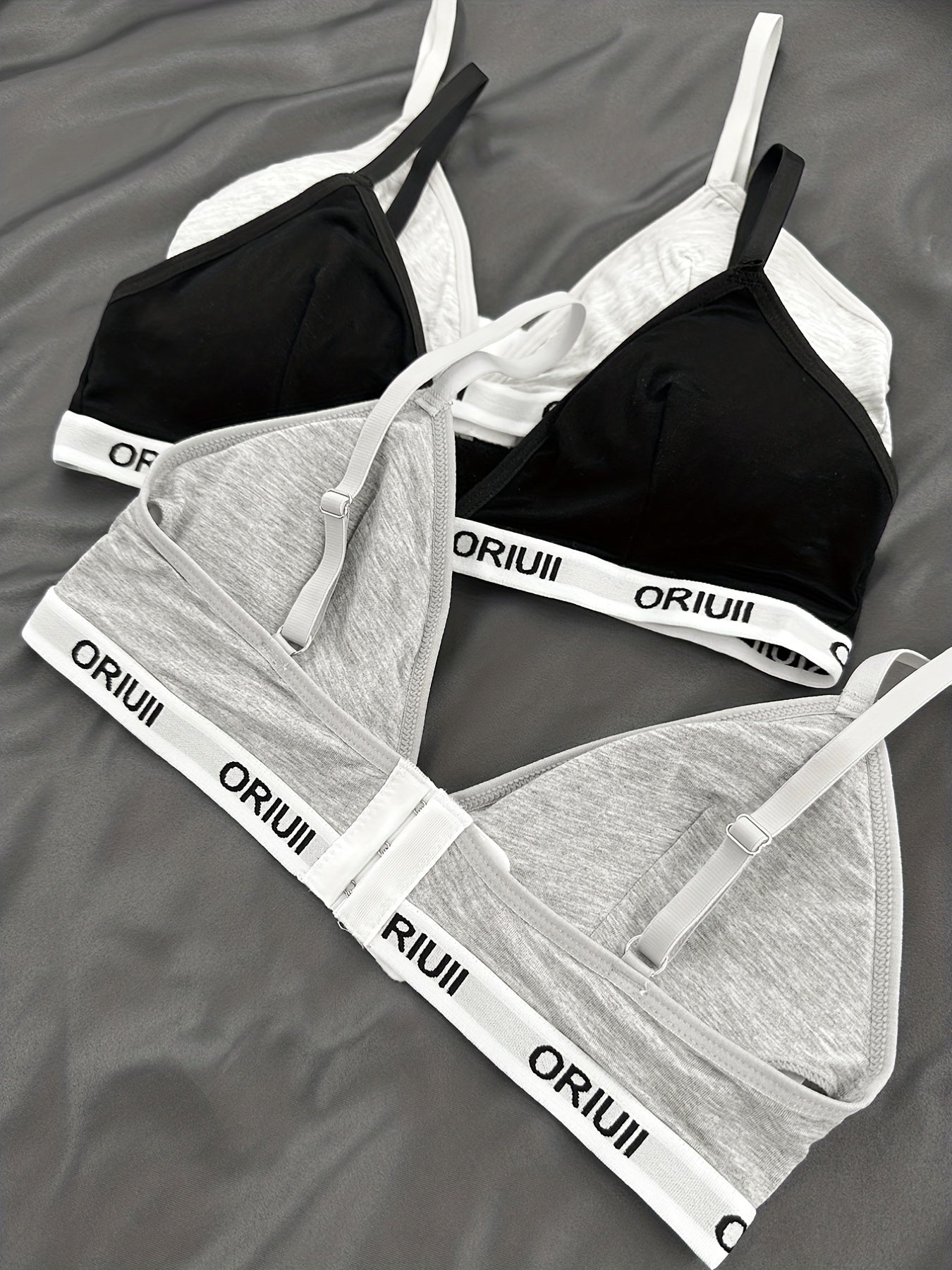 Спортивные бюстгальтеры с трехбуквенным принтом, удобные и дышащие беспроводные фитнес-бюстгальтеры для женщин.