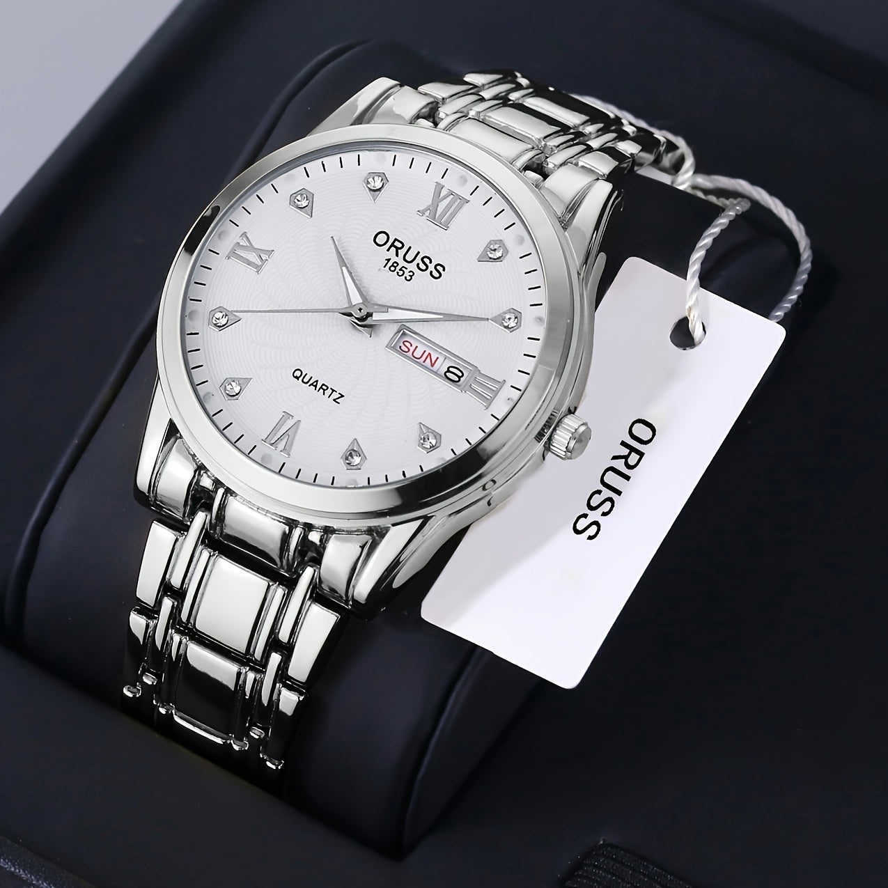 Men's Waterproof Luminous Quartz Watch with Round Dial and Date Function