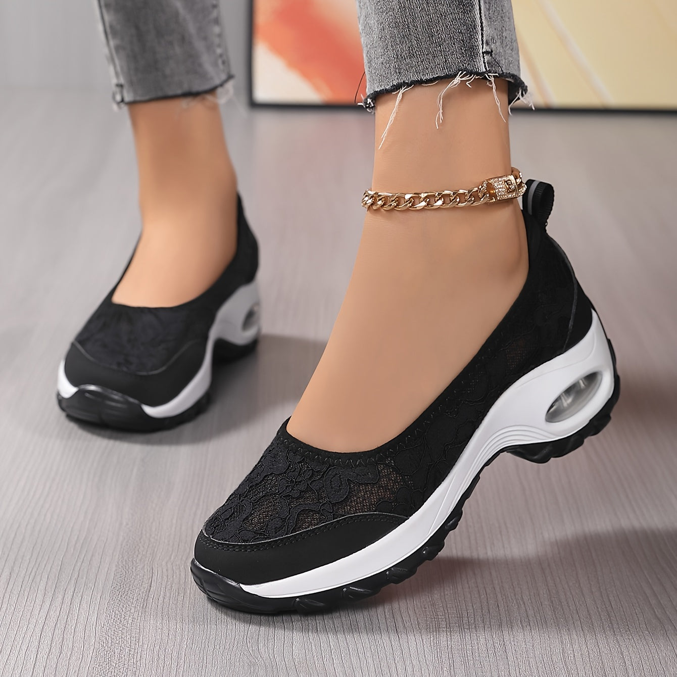 Women's Breathable Lace Fabric Slip-On Sneakers with Air Cushion for Casual Running
