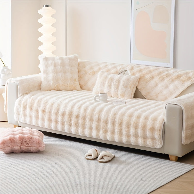 Зимний плюшевый искусственный меховой чехол для дивана с защитой от скольжения, подходит для диванов до 4 мест. Чехол из полиэстера, который можно стирать в машине, для домашнего и офисного декора, станет уютным рождественским подарком.