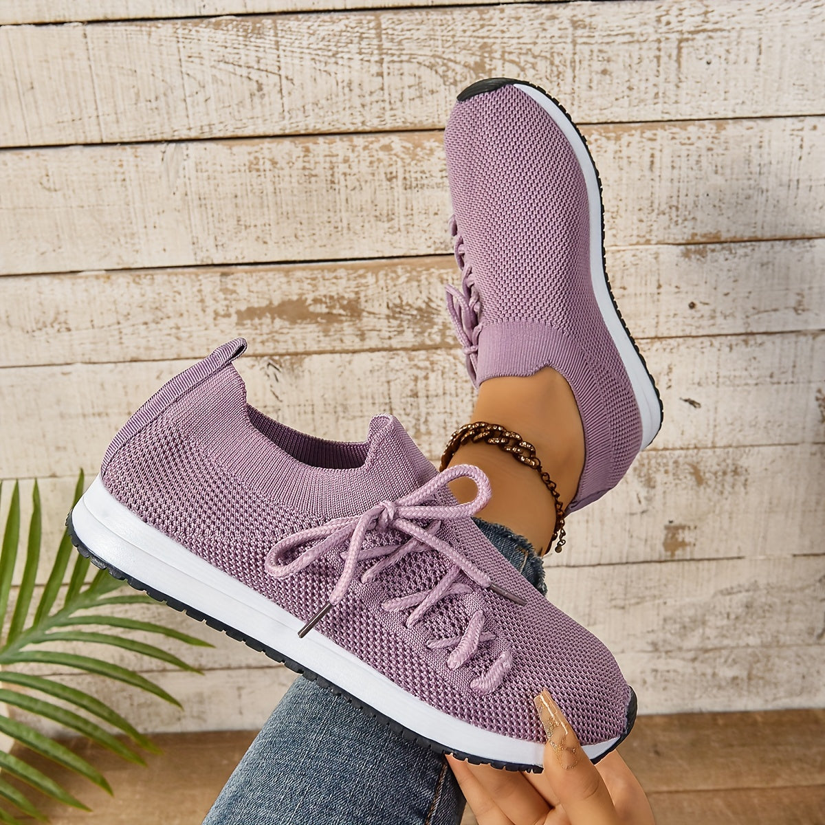 Women's Breathable Casual Sports Shoes with Side Lace Structure