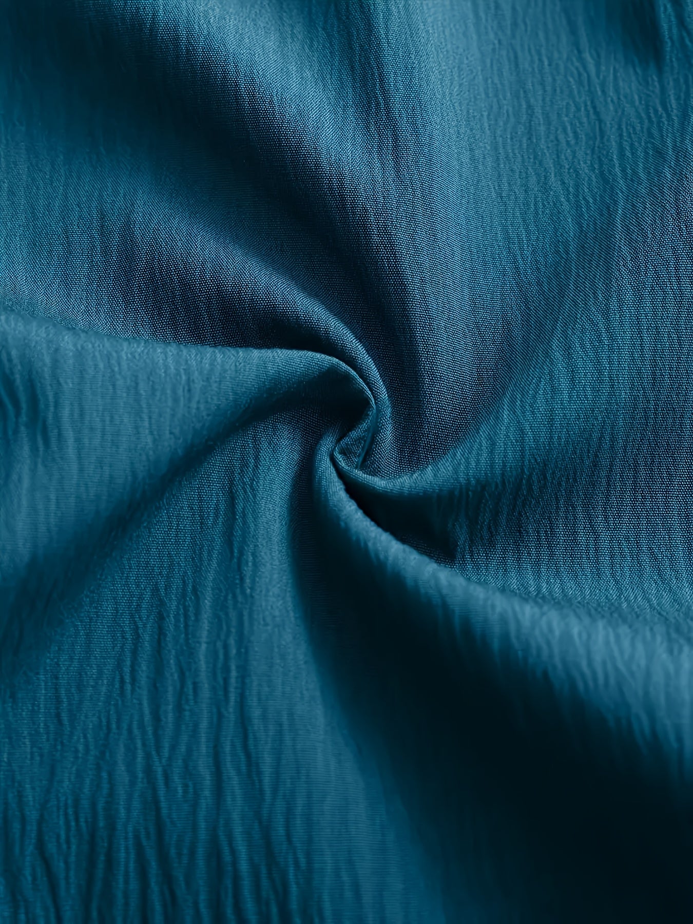 Plus o'lcham ayollar uchun polyester shortlari, bir rangli, yuqori bel, cho'ntaklar