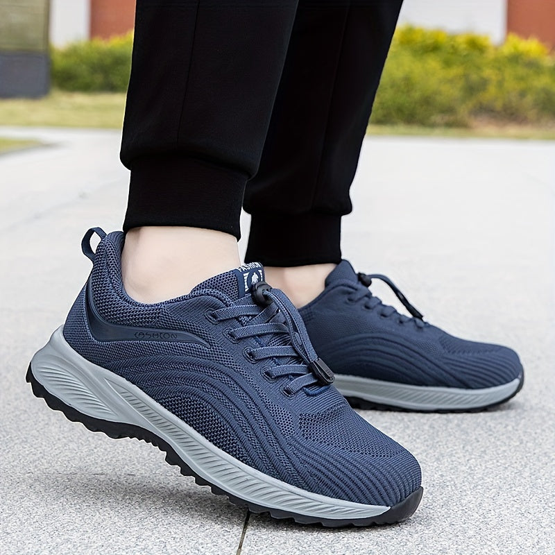 Erkaklar uchun nafas oladigan pastki krossovkalar, sozlanadigan qistirma bilan, yugurish, piyoda sayr qilish va yil davomida ochiq havoda faoliyatlar uchun ideal.