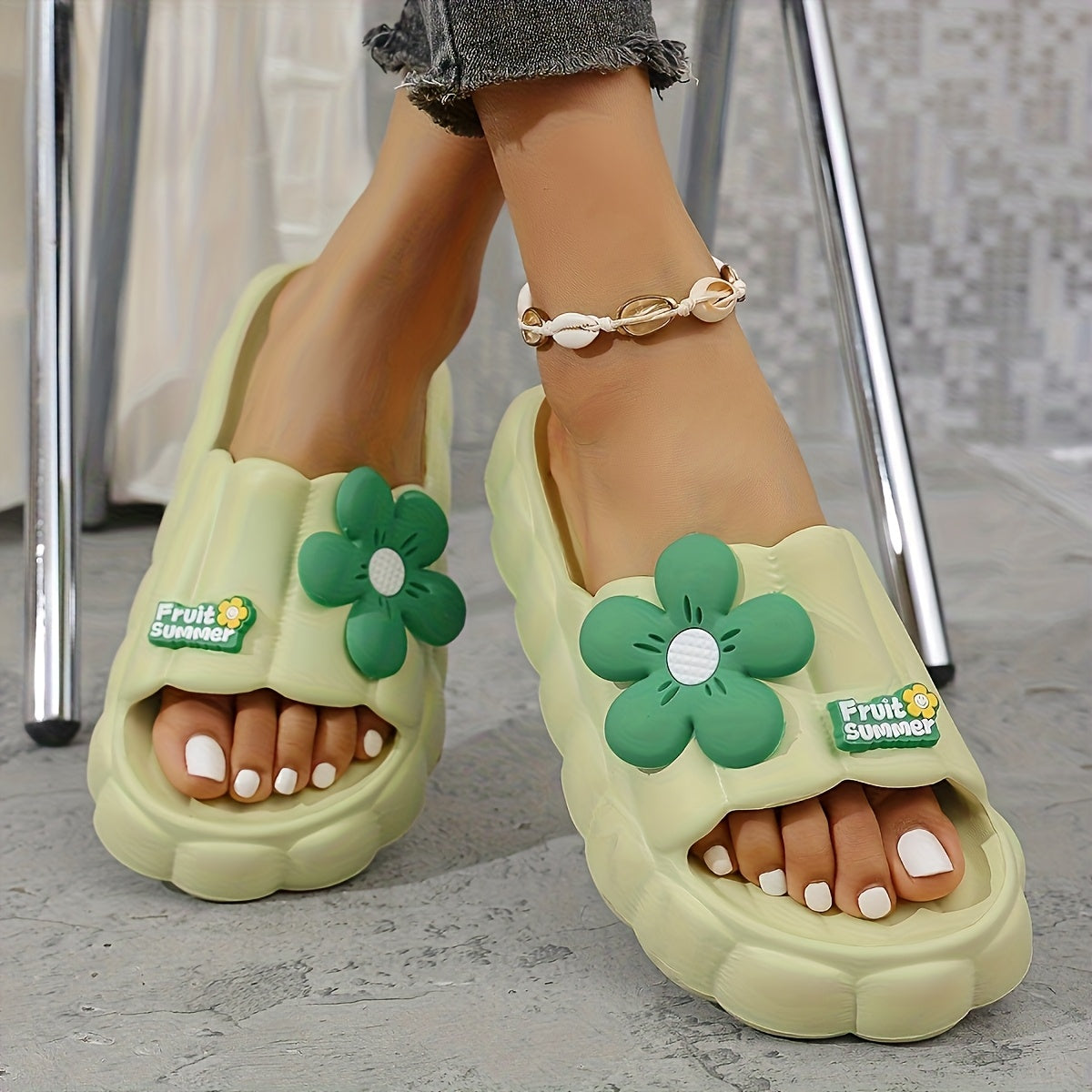 Women's Sunflower Decorative Slip-On Sandals Lightweight Comfortable Indoor Outdoor