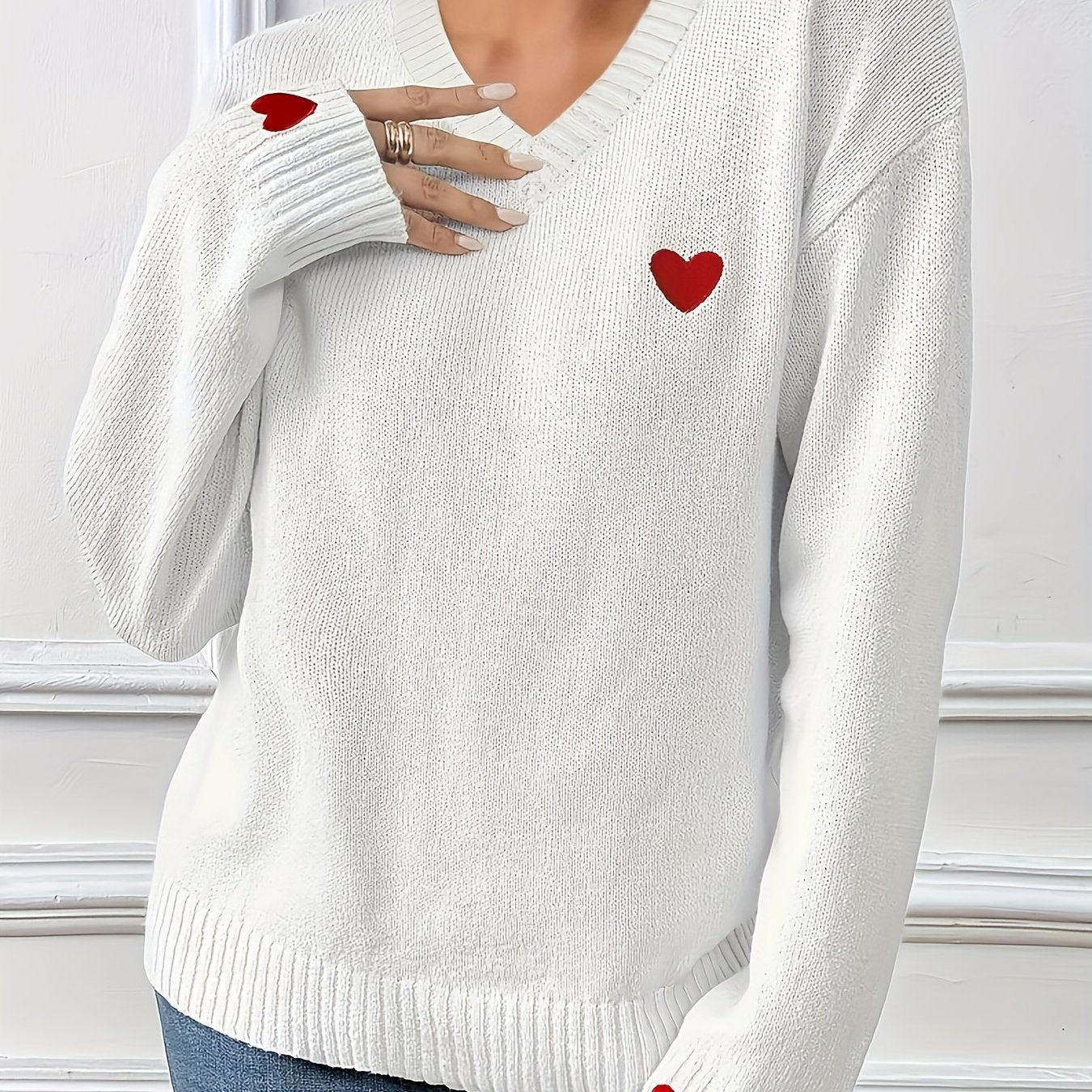 Plus Size Women's V-Neck Sweater with Red Heart Decorations Cozy Fall Winter Pullover
