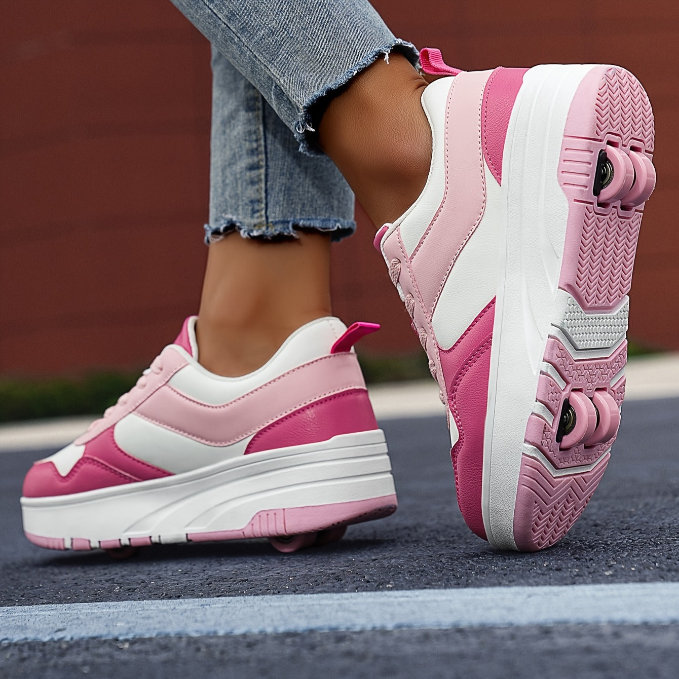 Bolalar uchun zamonaviy bog'ichli krossovkalar, tasodifiy kiyim, sport va mashg'ulotlar uchun ideal.