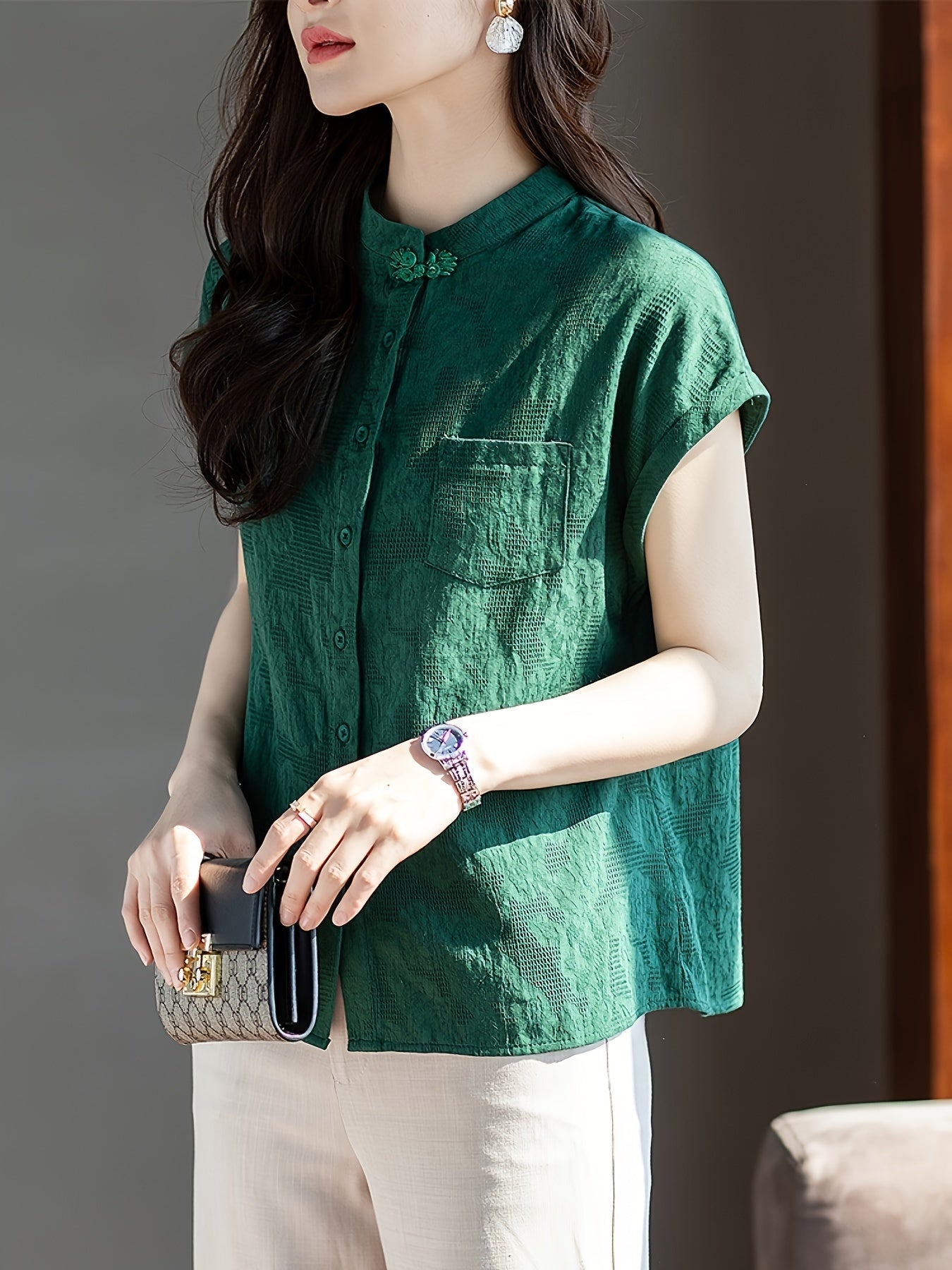 Women Short Sleeve Shirt with Design, Trendy Button-Down Top