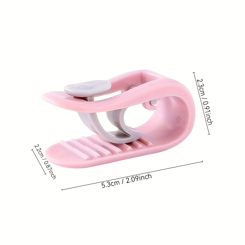 Set of 18 Non-Slip Duvet Clips for Secure Bedding in 3 Colors