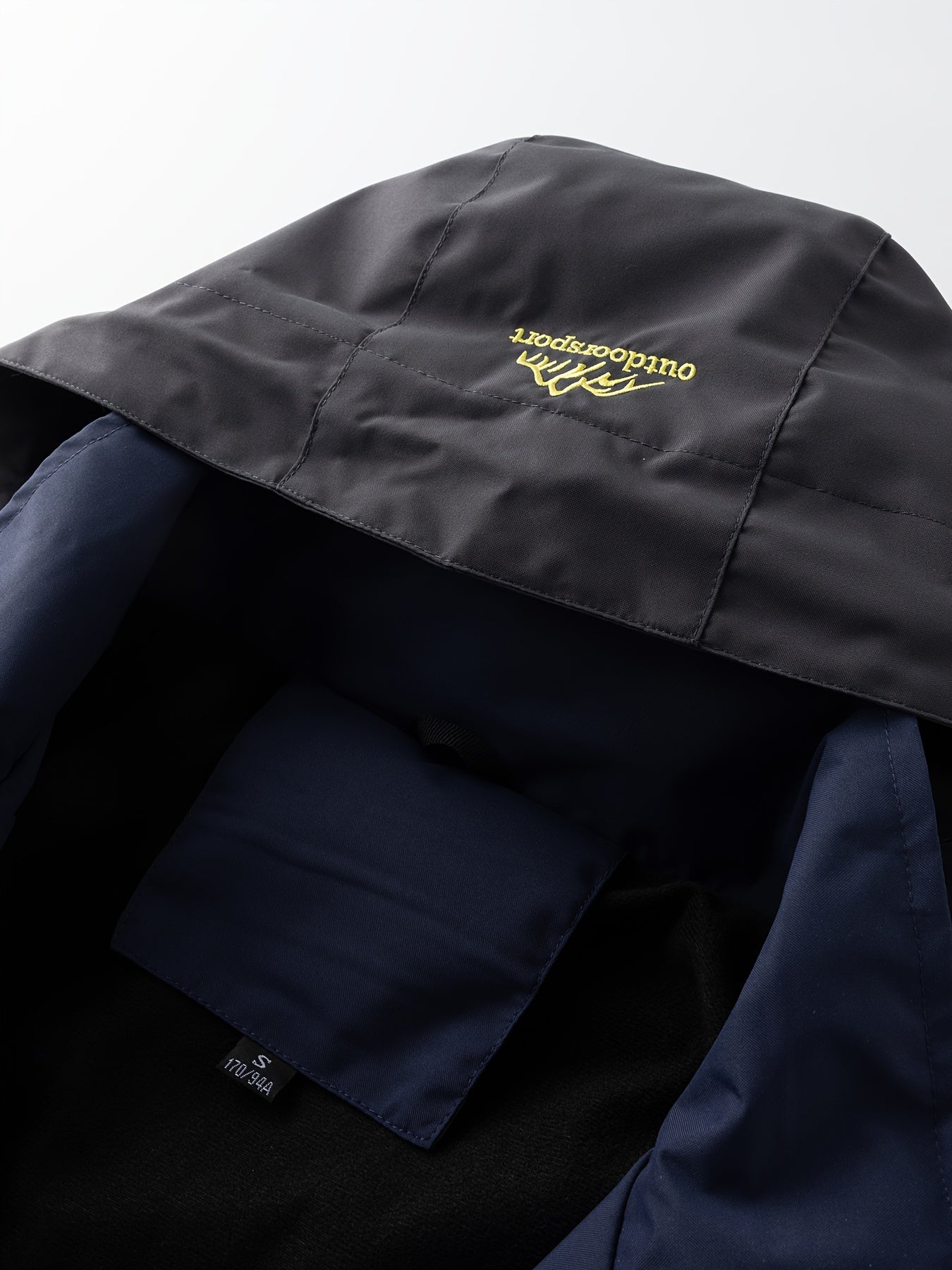 Men's Windproof Hooded Softshell Jacket for Hiking Camping with Multiple Pockets