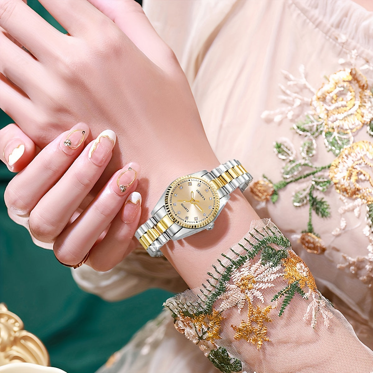 Women's Ramadan Watch Gold Encrusted Dial Alloy Strap Fashionable Wrist Watch