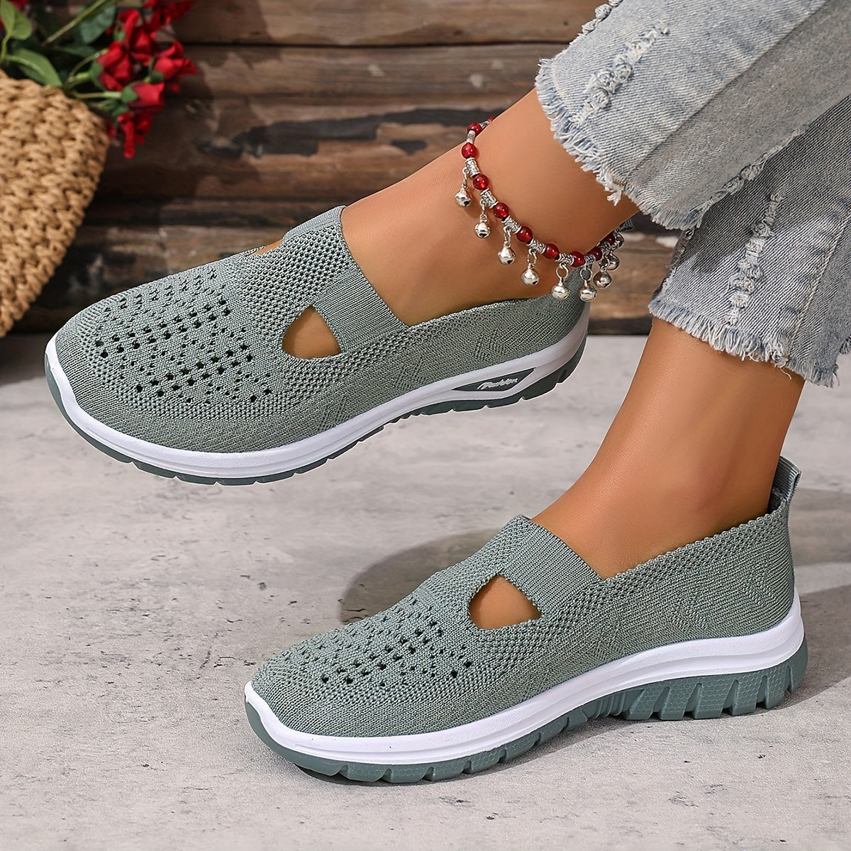 Women's Light-Colored Casual Sneakers Summer Beach Vacation Shoes