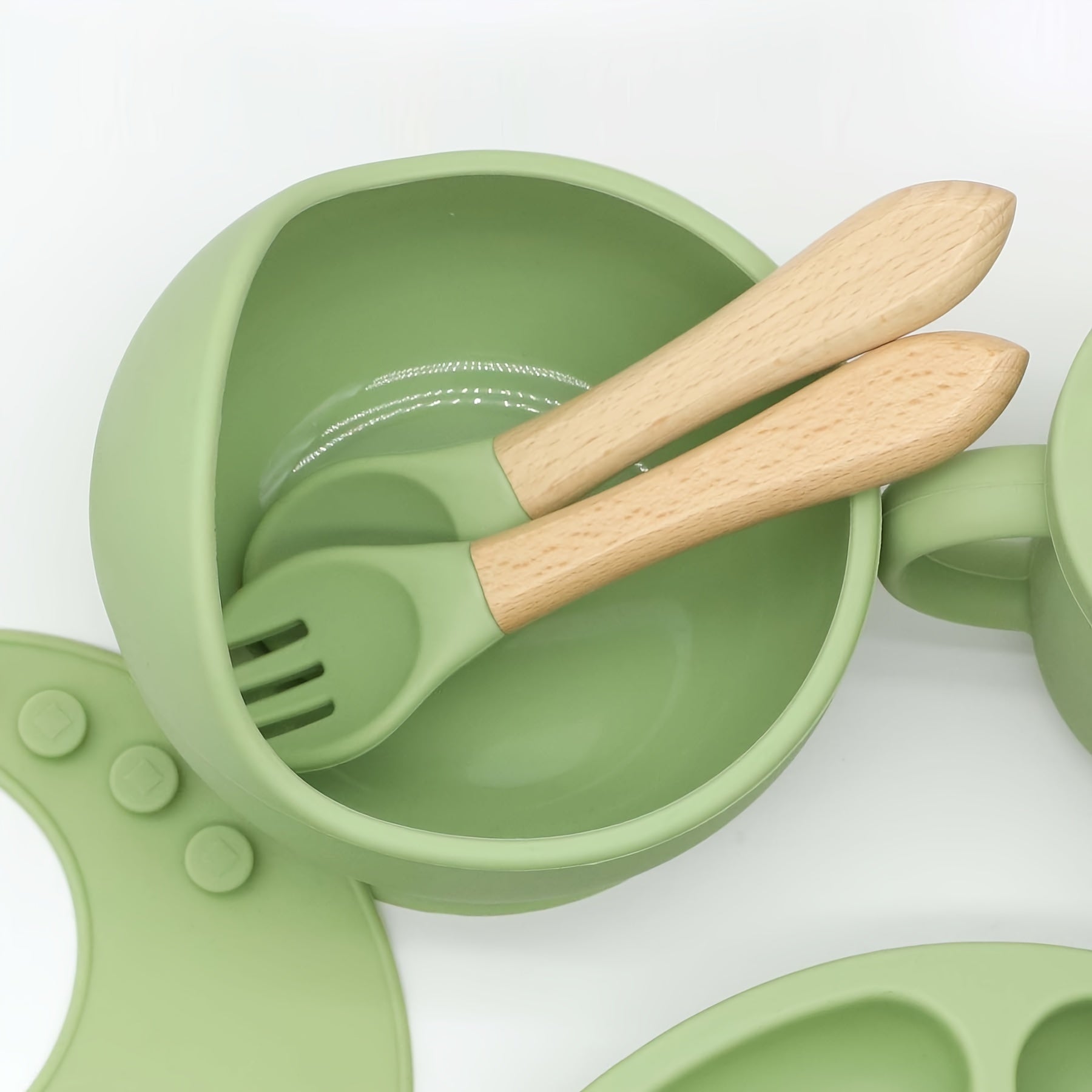 Juego de vajilla de silicona verde de 9 piezas con plato con babero, cuenco, taza y utensilios