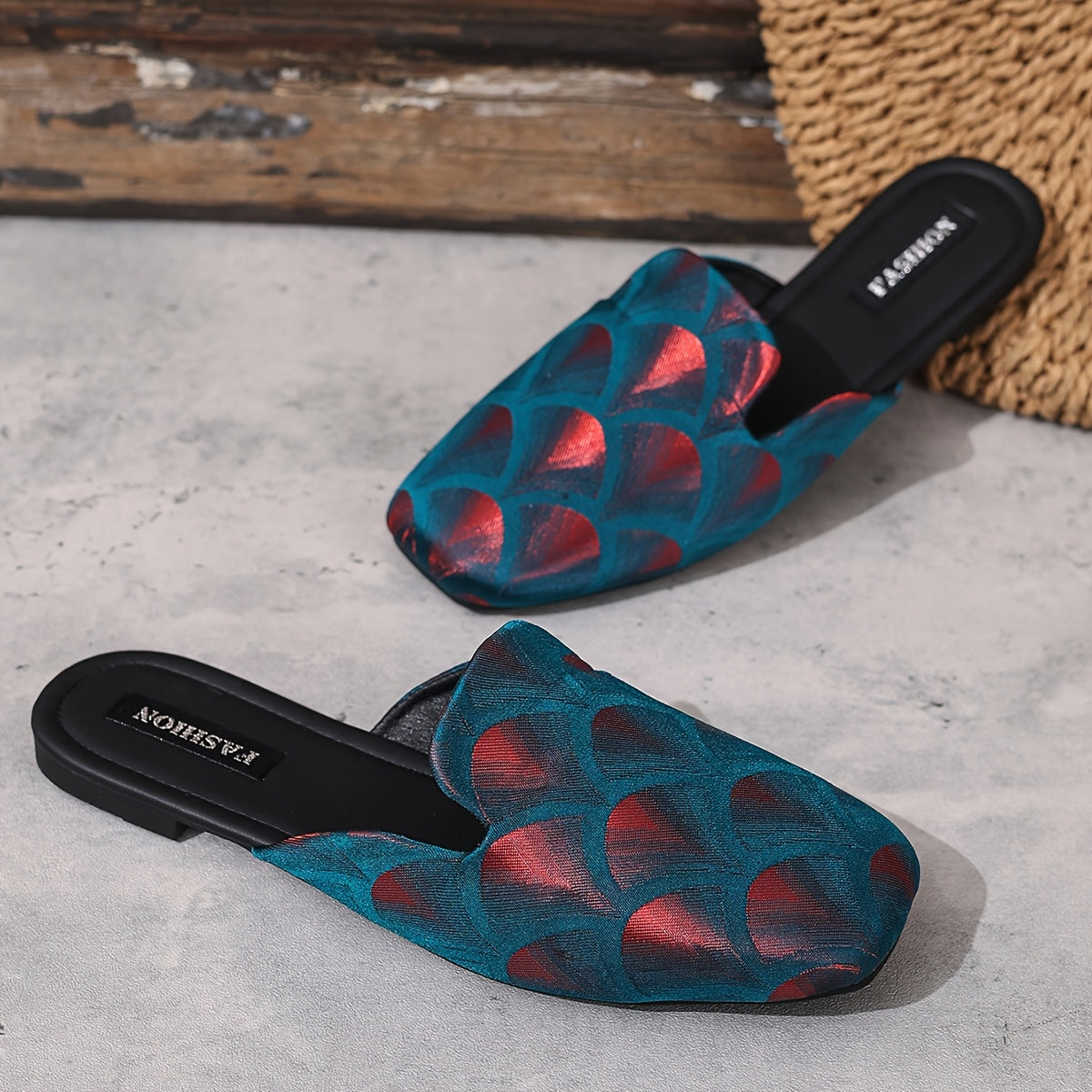 Ayollar uchun Slip-On Mules, yorqin Heart naqshli, kvadrat barmoqli, tekis oyoq uchun flats