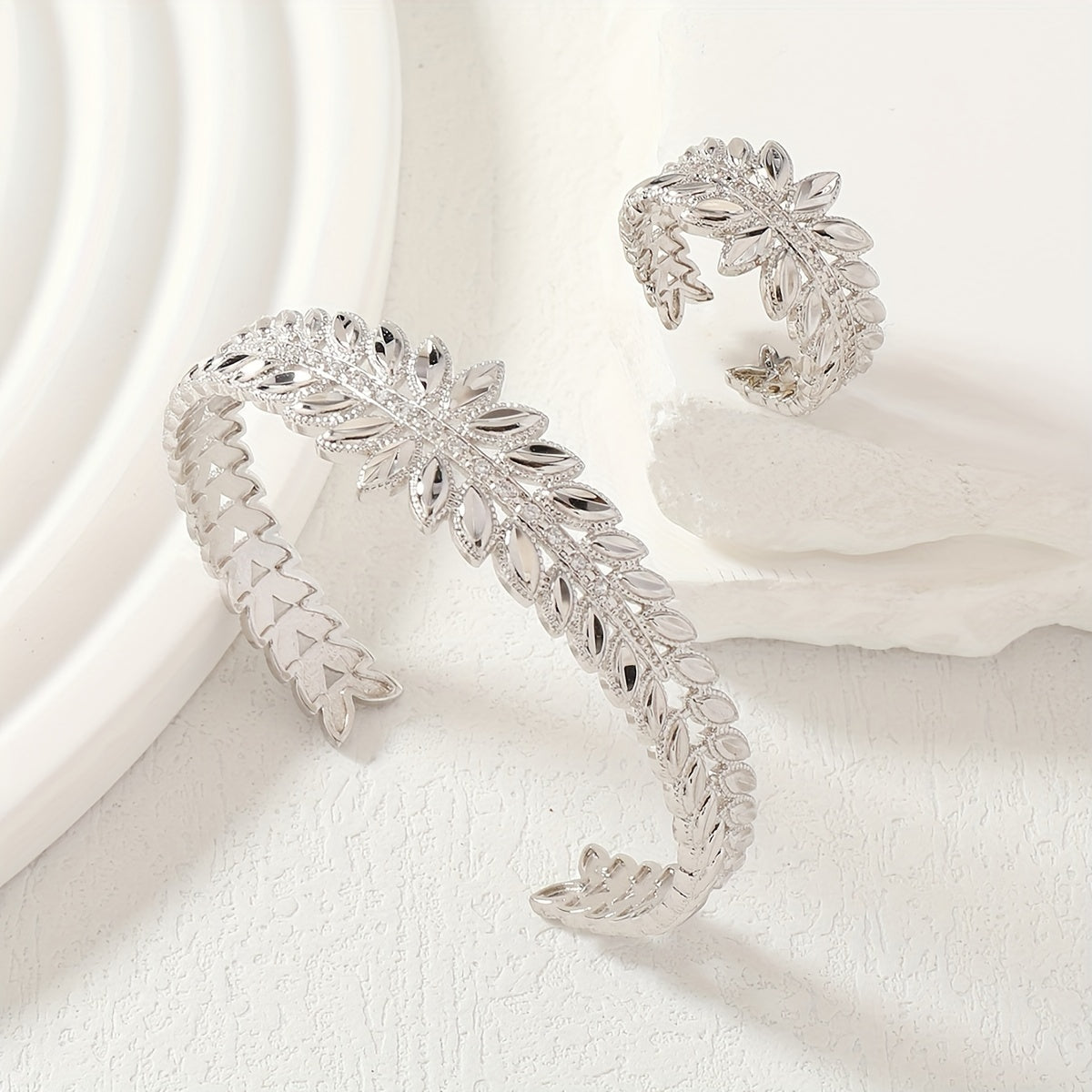 Luxury Bronze Wheat Ear Jewelry Set with Zirconia and Sparkling Cuff Accessory