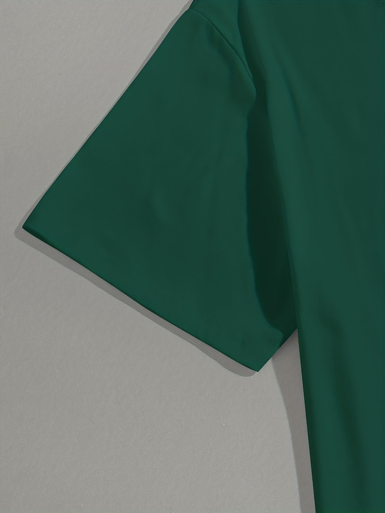 Yozgi ochiq havoda kiyish uchun 100% paxta erkaklar uchun grafik printli futbolka.