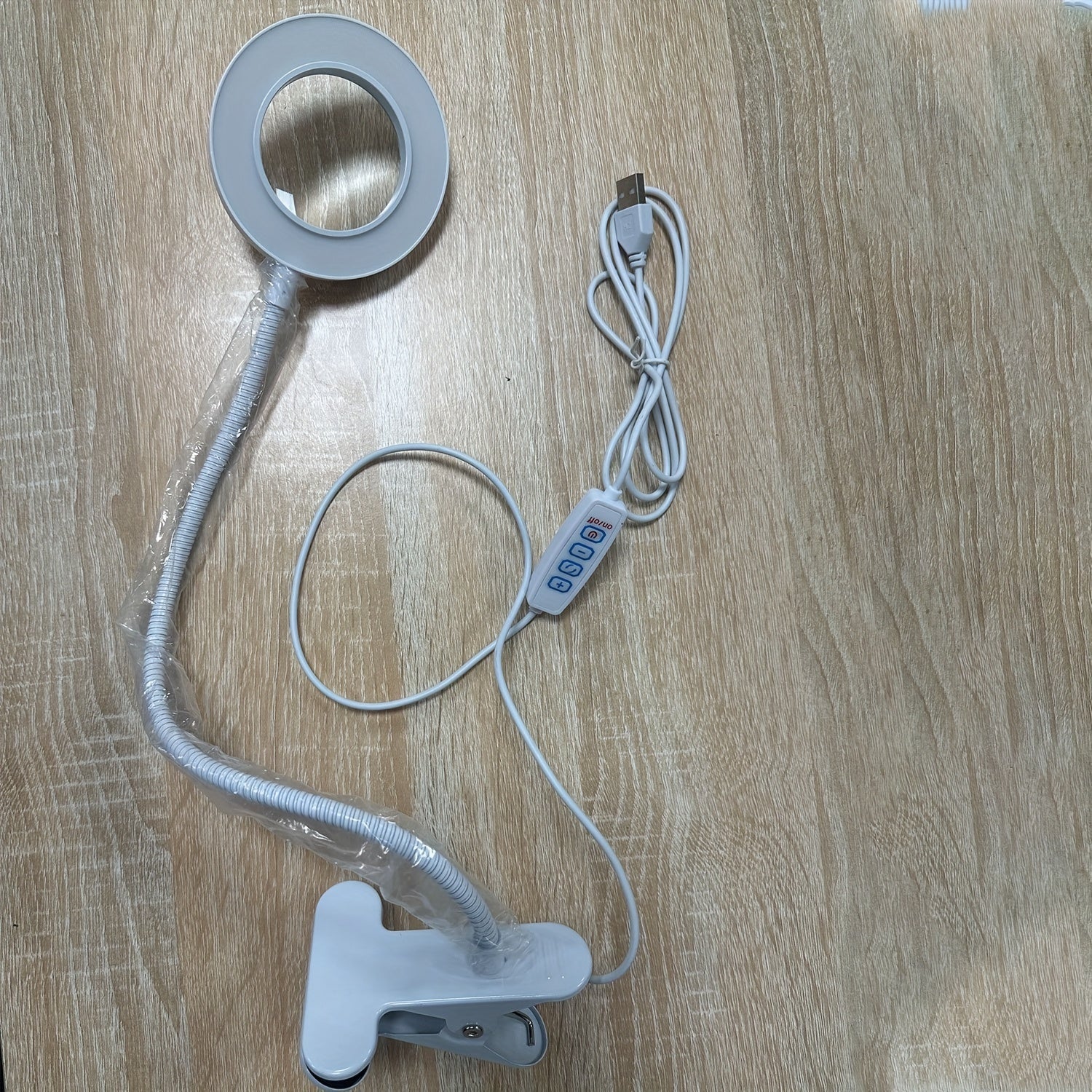 LED Desk Lamp with Eye Protection, Adjustable Brightness, Clip and Magnifying Glass for Reading and Beauty Tasks