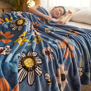 Flannel Bed Blanket with Flower Print Cozy Quilted Throw Machine Washable Polyester Suitable for Sofa Bed Office Travel
