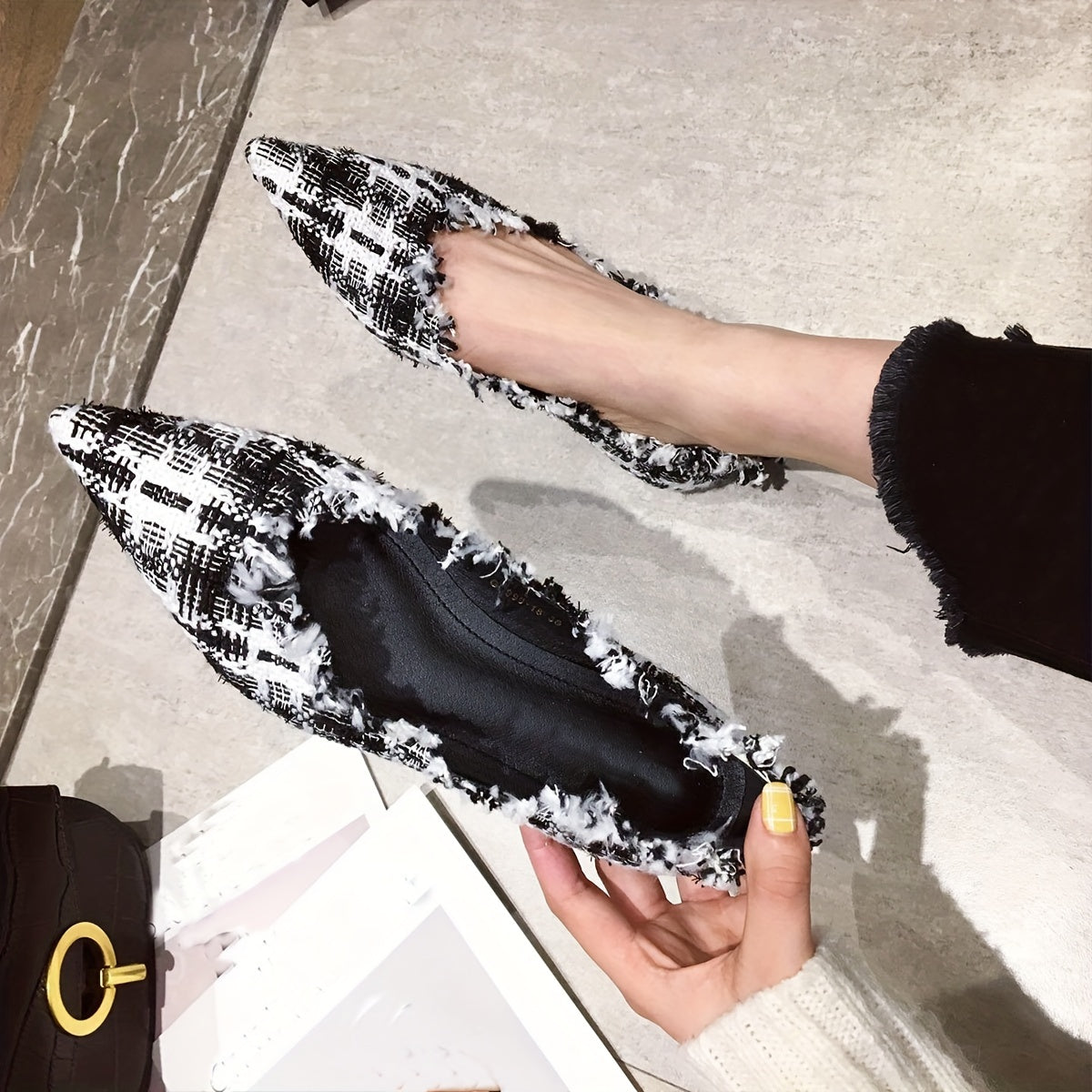 Women's Solid Color Flat Shoes Pointed Toe Slip-On Dress Shoes