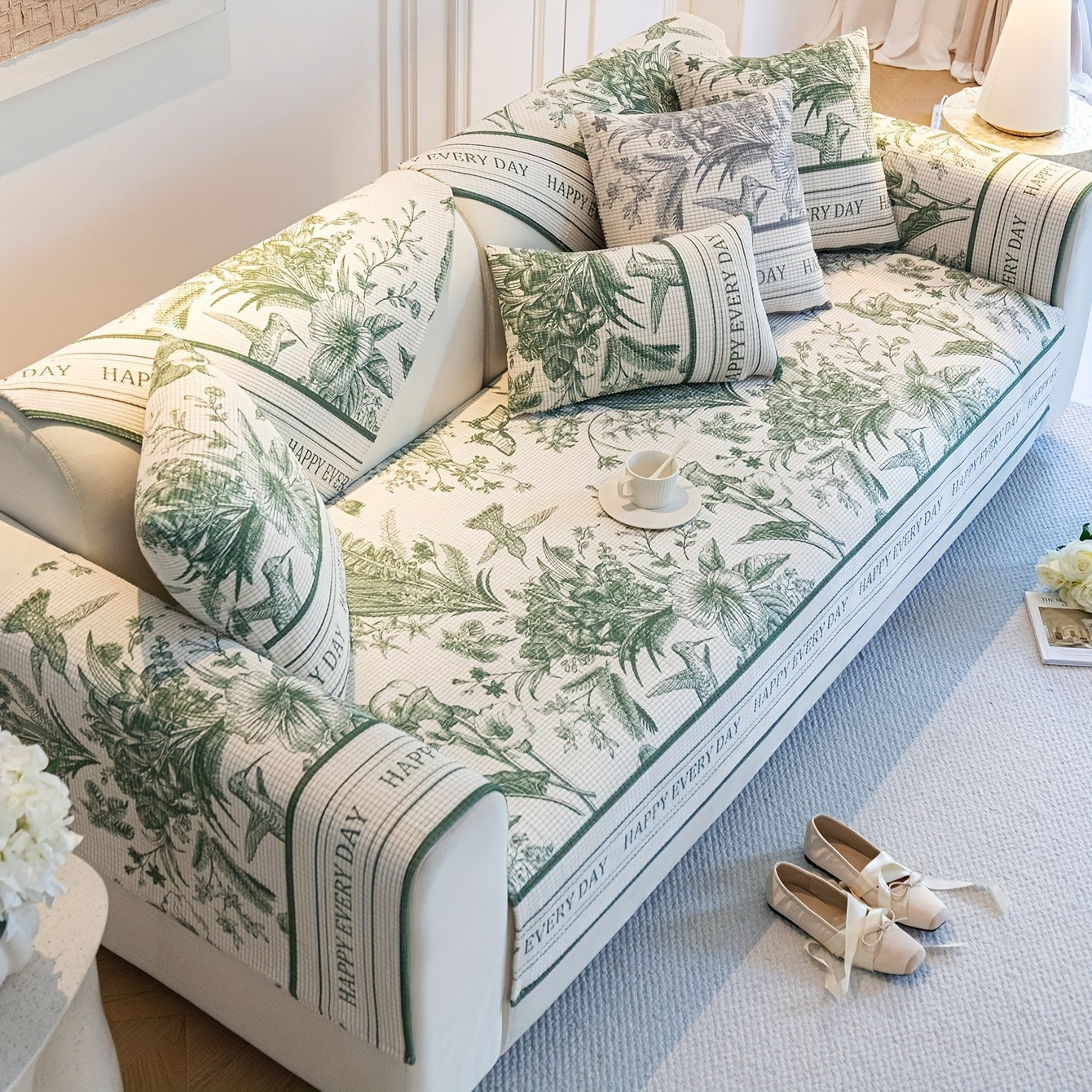 Fransuz vintage divan qoplamasi, hayvonlarga do'st, mashinada yuvish mumkin, barcha mavsumlar uchun mos qisqa plush jakard dizayni.