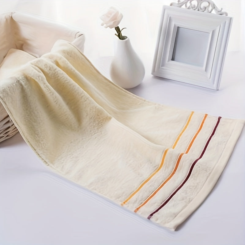 100% Cotton Towel Super Absorbent Contemporary Design Ideal for Christmas Hand Wash Dry Clean Safe