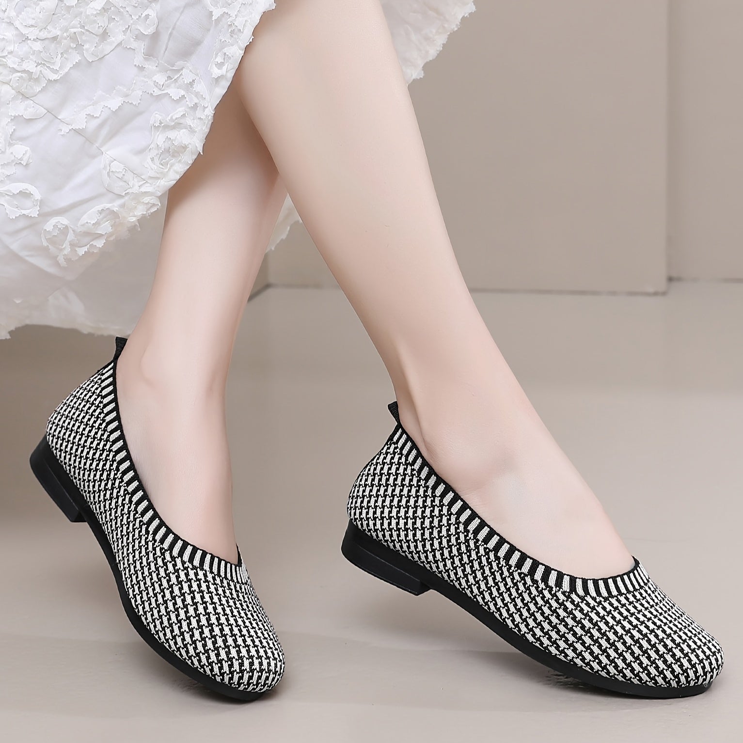 Women's Knit Slip-On Casual Flats Soft Sole Breathable Fabric All Seasons