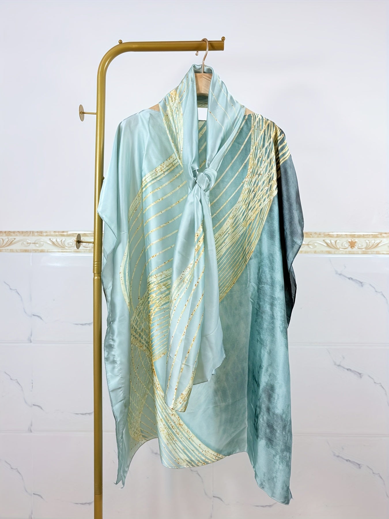 Plus o'lcham ayollar uchun bohemiy gul bosma shifondress polyester batwing qollari