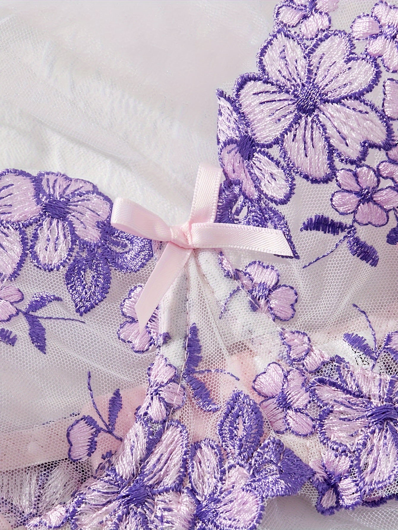 Women's Seductive Lace Lingerie Set with Adjustable Straps and Floral Design