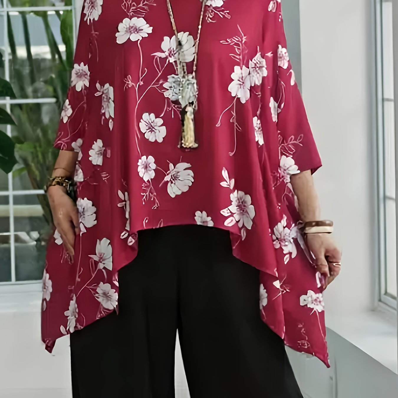 Plus Size Women's Floral Print Asymmetrical Hem Blouse Breathable Casual Top