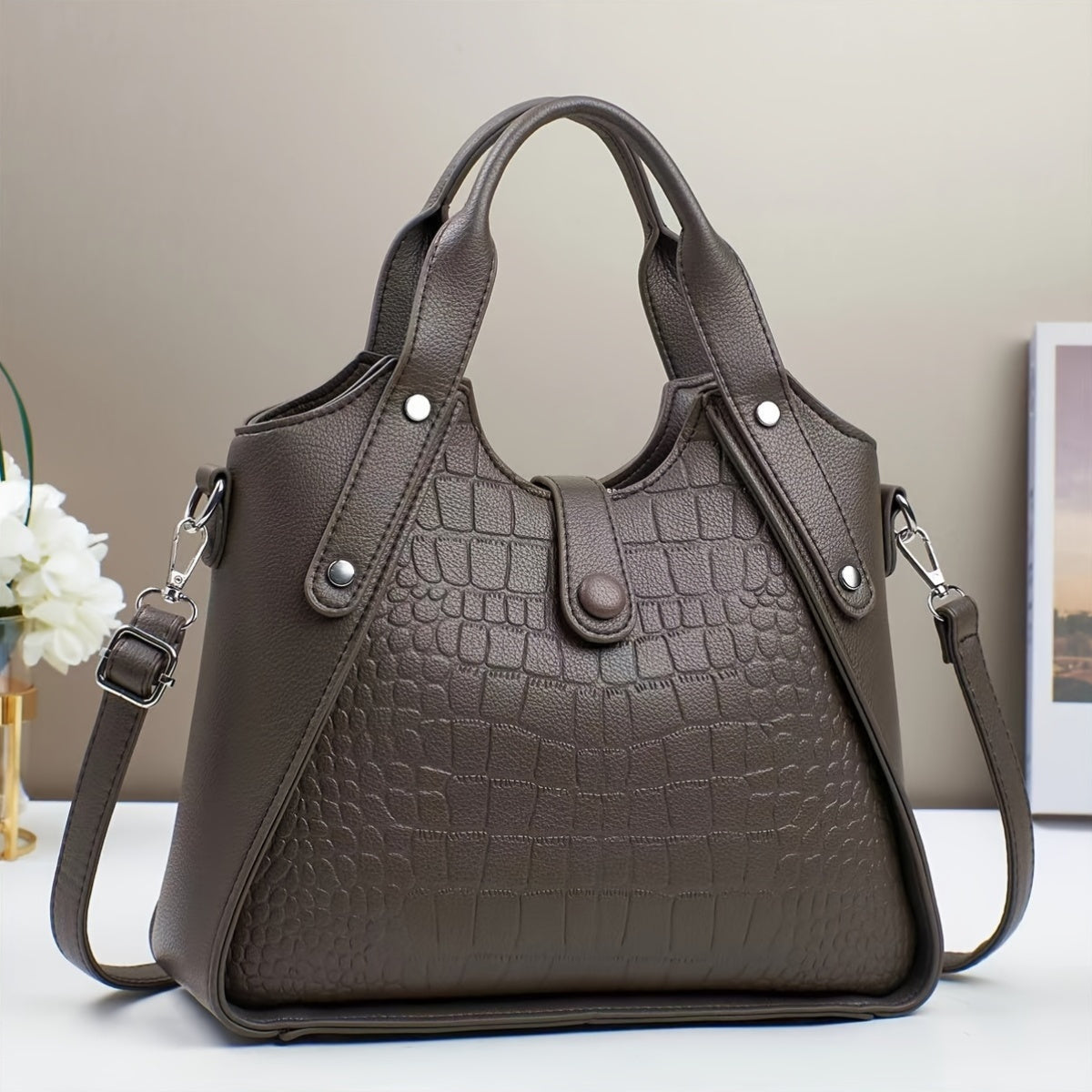Women's Faux Leather Crocodile Pattern Shoulder Bag Casual Zipper Closure Adjustable Strap